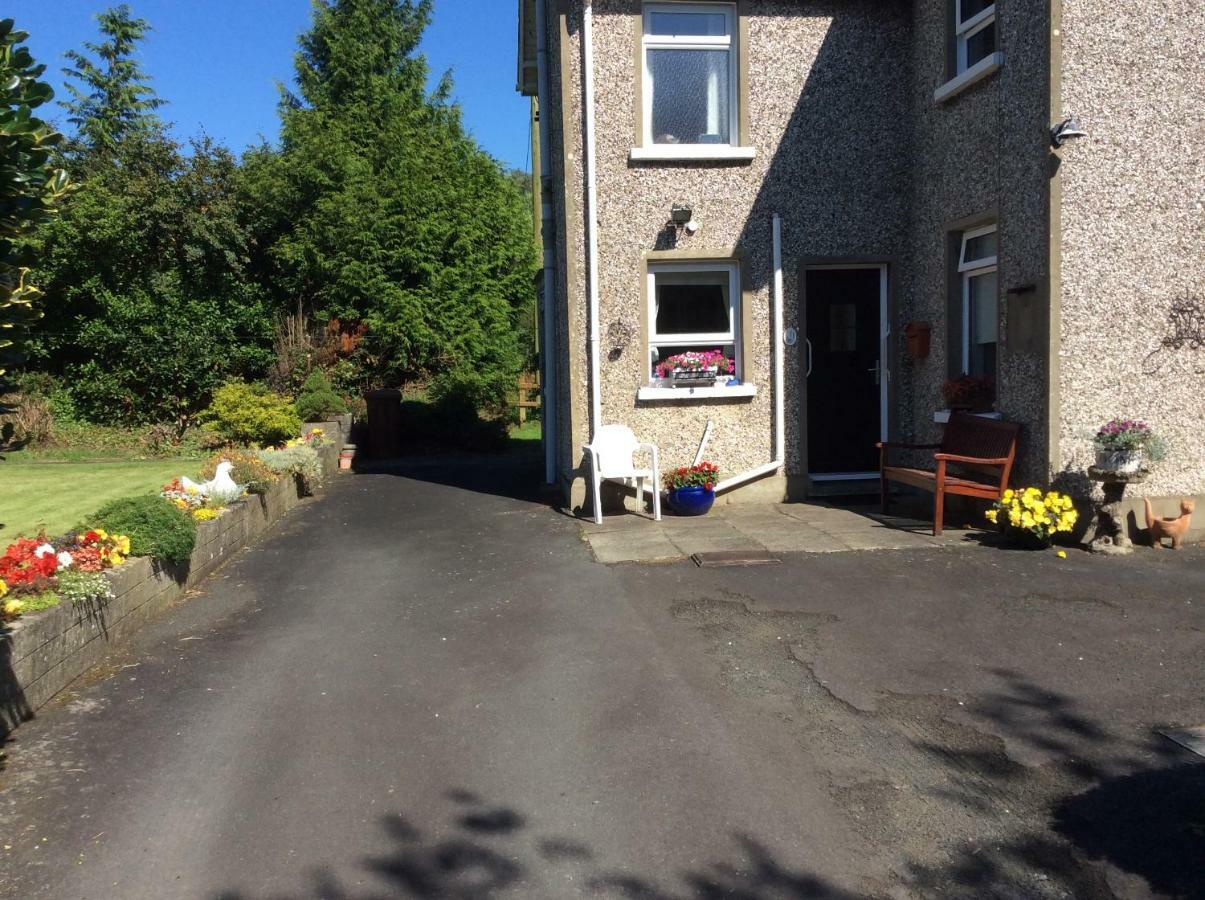 Holiday home Hallmount House -